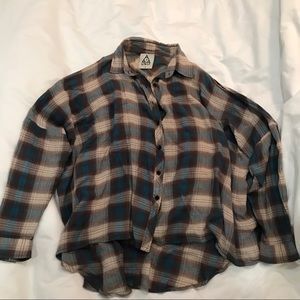 Unif Cold Shoulder Flannel